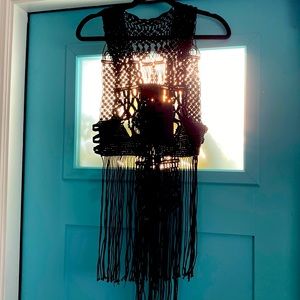 NWT Buffalo Macrame sleeveless Black tank/ pullover vest. Extra small / Small